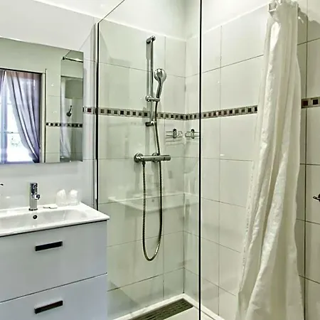 La Petite Maison 3*