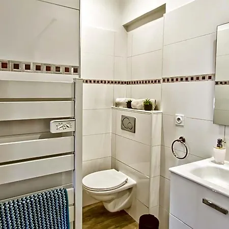 La Petite Maison
