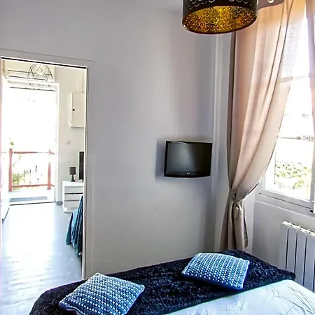 Апарт-отель La Petite Maison 3*