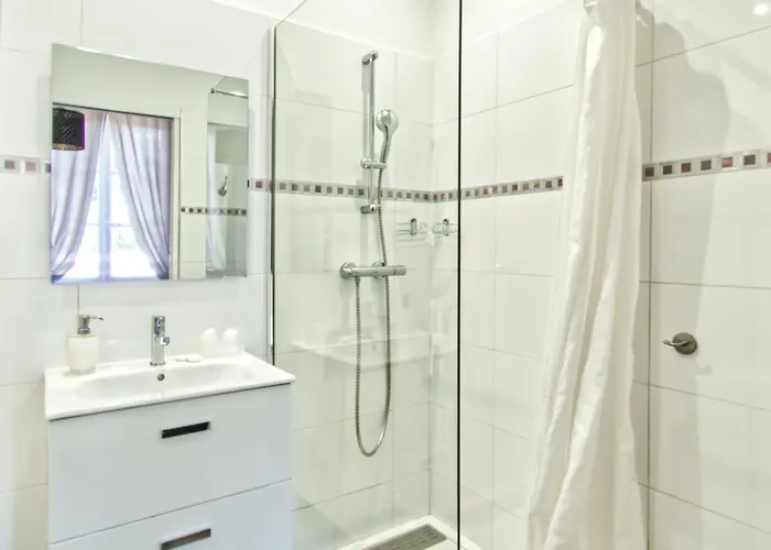 La Petite Maison Apartahotel